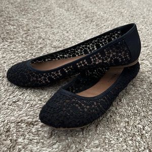 Black lucky brand flats
